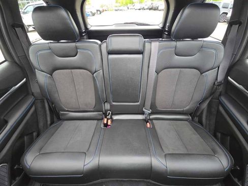 Used 2023 Jeep Grand Cherokee Trailhawk AWD/4WD image 17