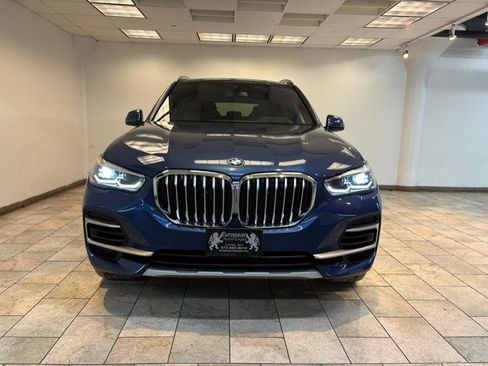 Used 2022 BMW X5 xDrive40i w/ Premium Package image 2