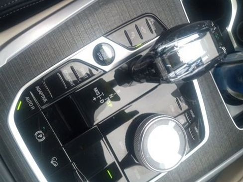 Used 2021 BMW ALPINA XB7 image 24