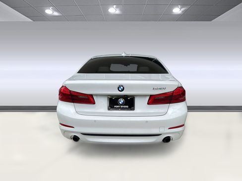 Used 2020 BMW 530i w/ Premium Package RWD image 10