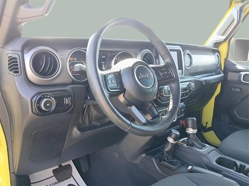 Certified 2023 Jeep Wrangler Sport S image 9