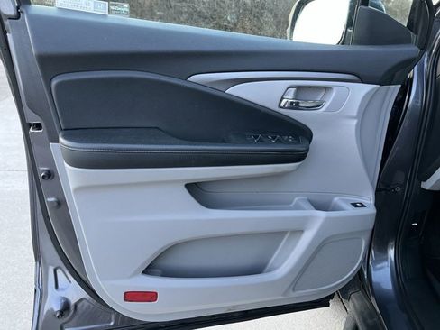 Used 2020 Honda Ridgeline RTL image 23