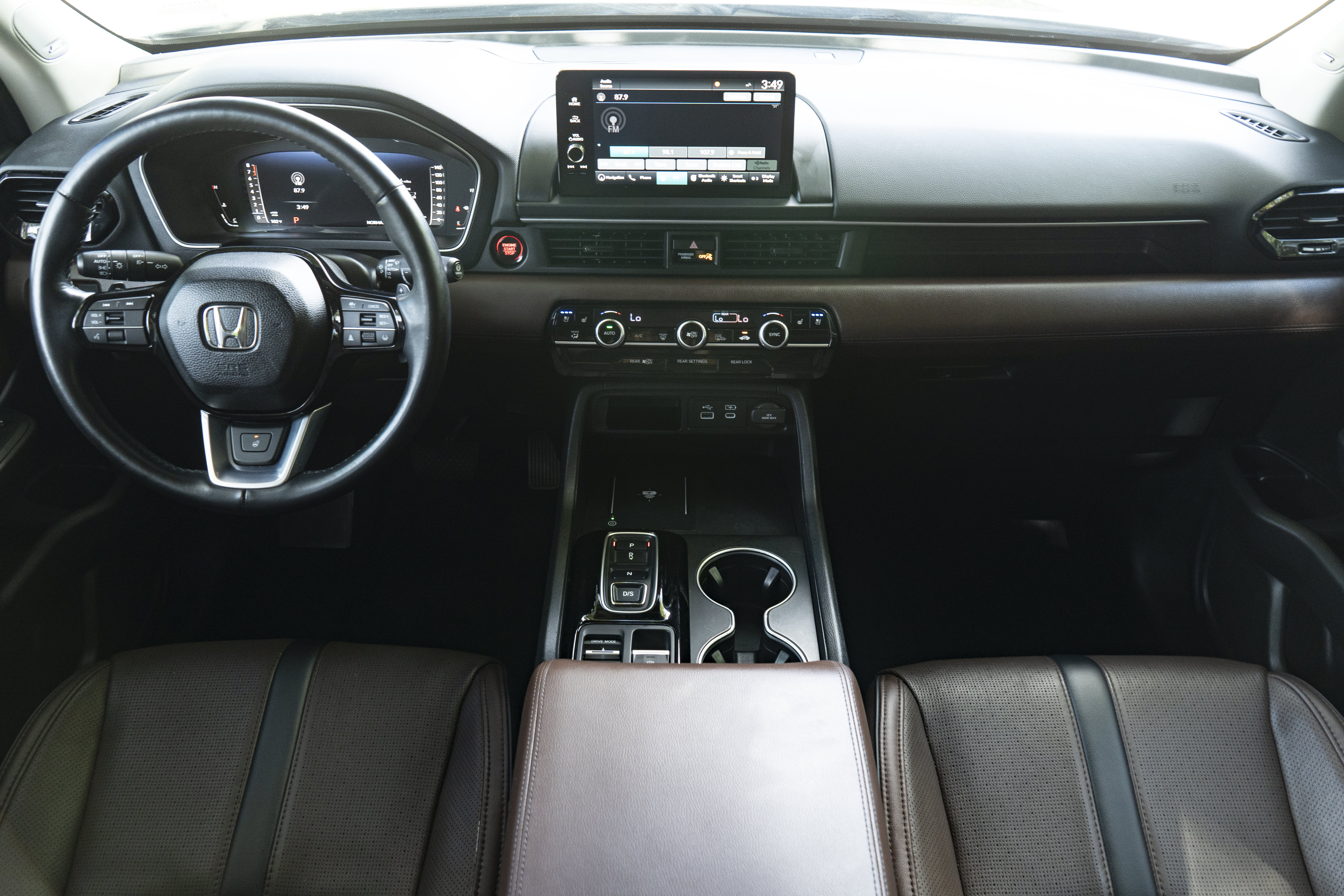 Certified 2025 Honda Pilot Elite image 27