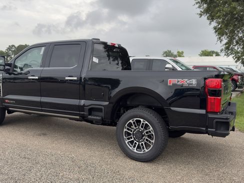 New 2026 Ford F250 Platinum w/ Platinum Plus Package AWD/4WD image 3