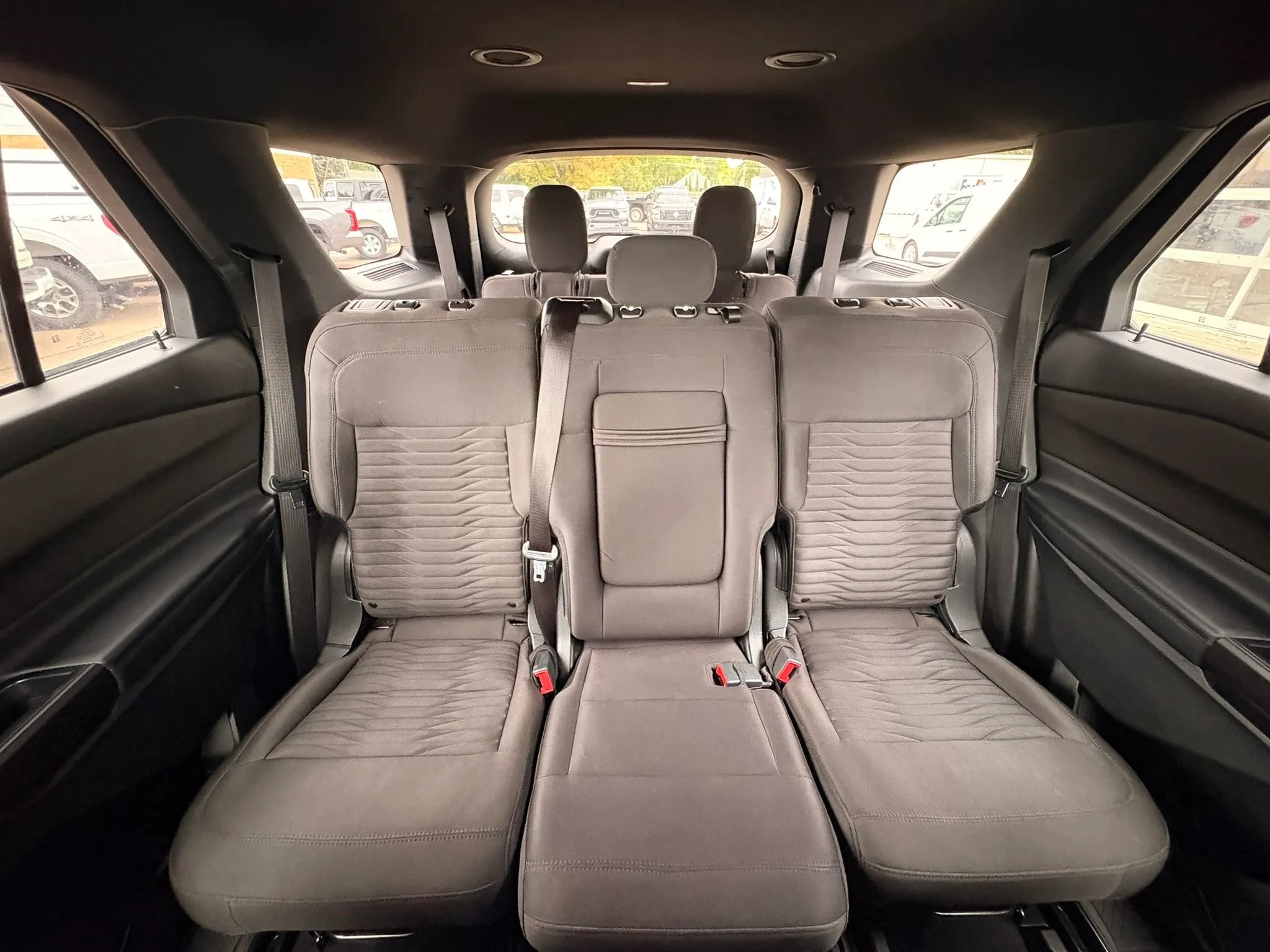 Used 2020 Ford Explorer XLT w/ Comfort Package AWD/4WD image 19