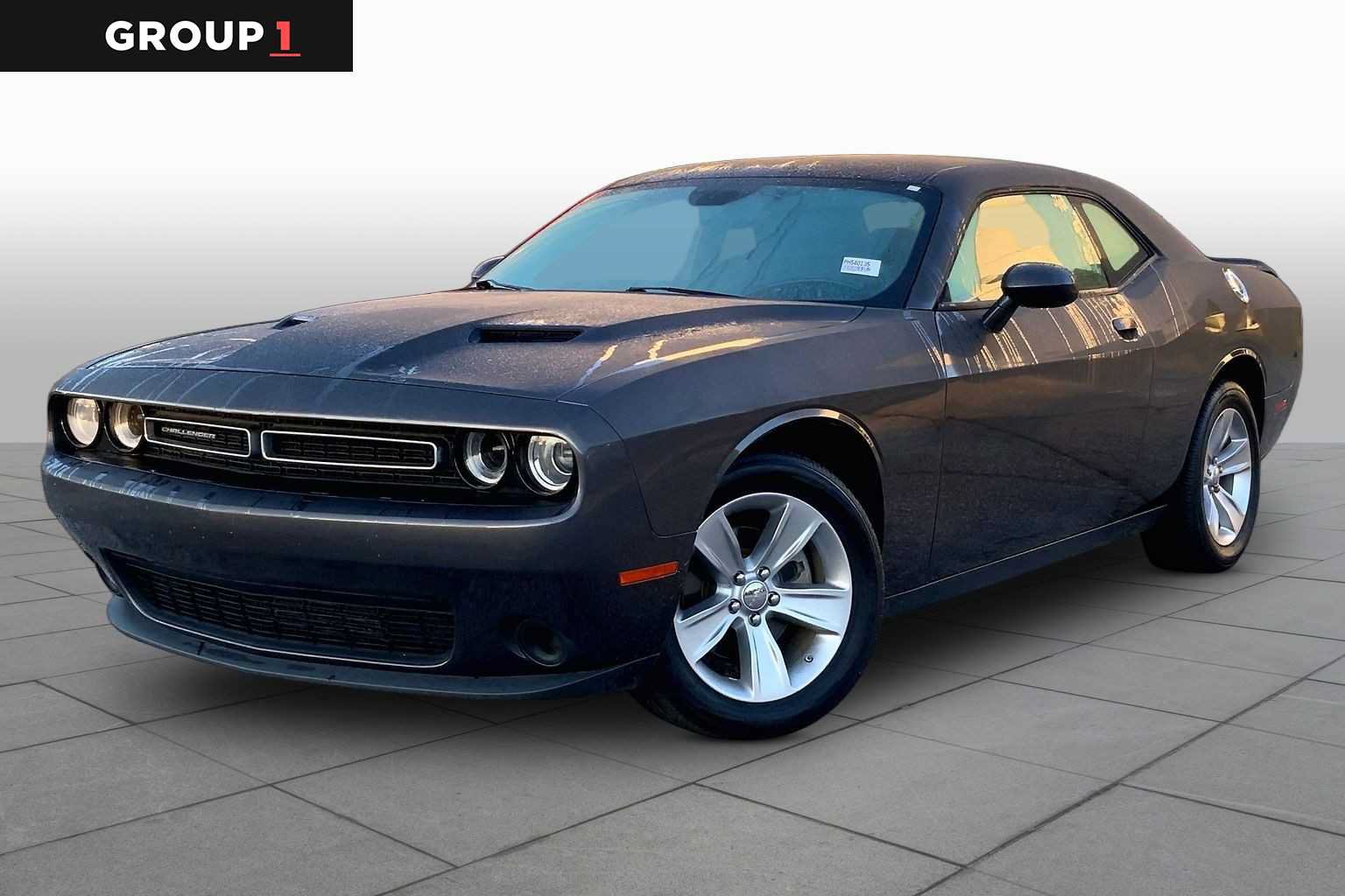 Used 2023 Dodge Challenger SXT RWD image 1