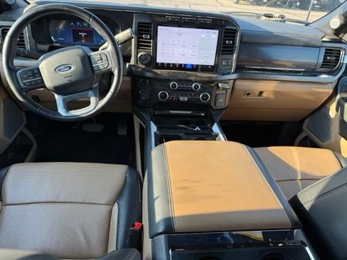 Used 2023 Ford F350 Lariat w/ Lariat Ultimate Package AWD/4WD image 16