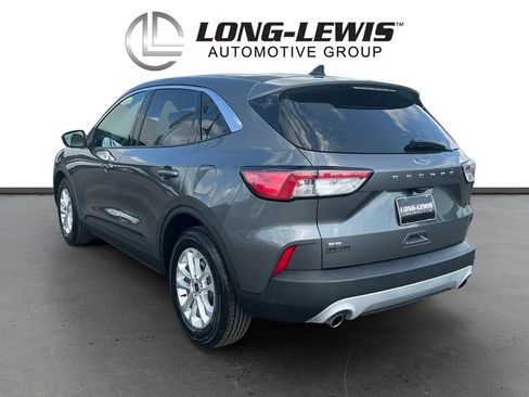 Used 2022 Ford Escape SE FWD image 4