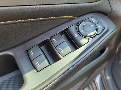 Used 2020 Chevrolet Traverse LT AWD/4WD image 20