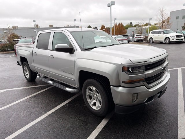 Used 2018 Chevrolet Silverado 1500 LT w/ All Star Edition AWD/4WD image 2