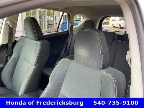 Used 2014 Toyota RAV4 XLE AWD/4WD image 28