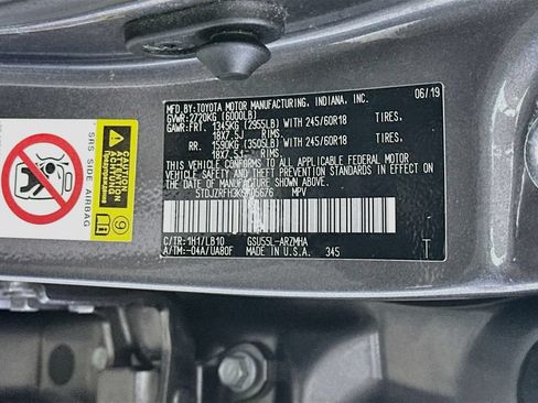Used 2019 Toyota Highlander XLE AWD/4WD image 34