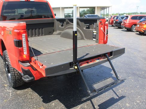 Used 2023 Ford F250 XL w/ STX Appearance Package image 10