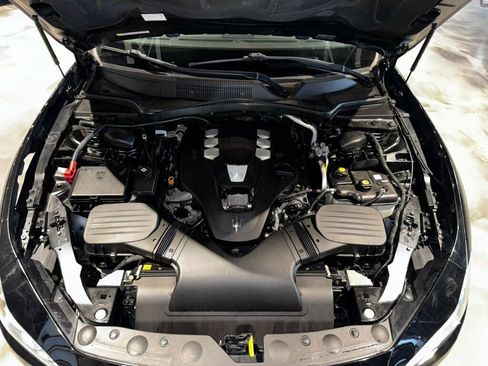 Used 2016 Maserati Ghibli RWD image 29