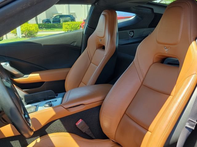Used 2015 Chevrolet Corvette Z06 w/ 3LZ Preferred Equipment Group RWD image 18