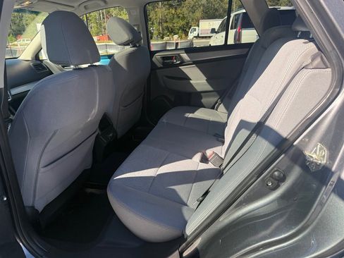Used 2018 Subaru Outback 2.5i Premium image 13