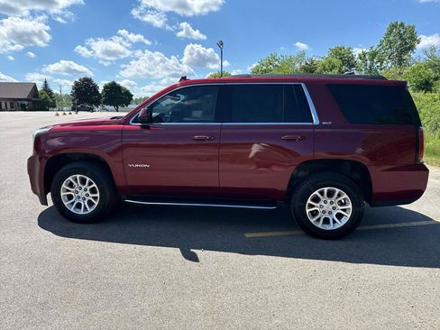 Used 2017 GMC Yukon SLT AWD/4WD image 8