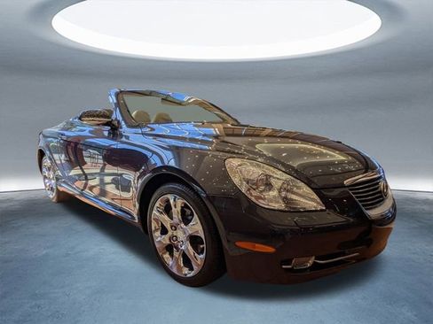 Used 2008 Lexus SC 430 Convertible image 2