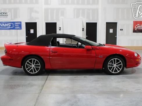 Used 2002 Chevrolet Camaro Z28 w/ SS Performance/Appearance Pkg image 29