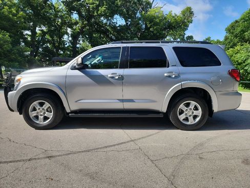 Used 2012 Toyota Sequoia SR5 w/ Premium Pkg RWD image 5