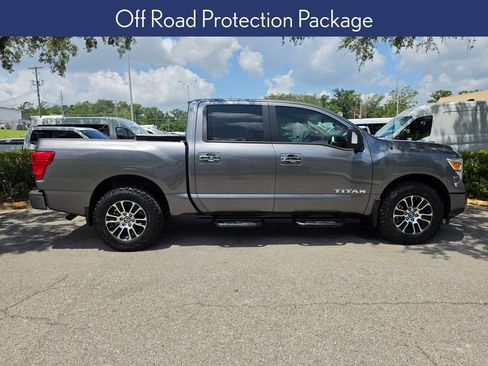 Used 2021 Nissan Titan SV w/ SV Convenience Package AWD/4WD image 6