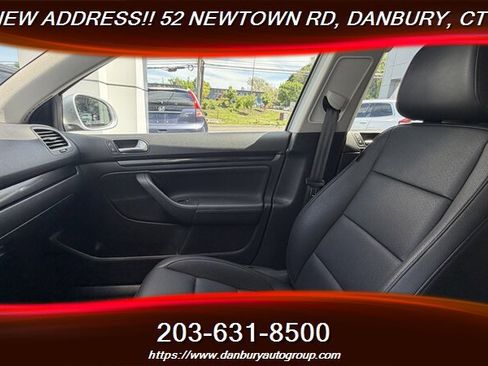 Used 2014 Volkswagen Jetta SE FWD image 17