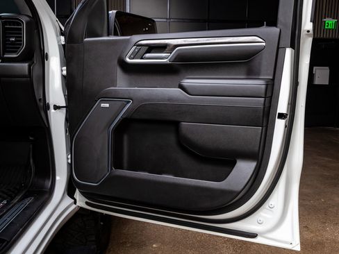 Used 2022 Chevrolet Silverado 1500 LTZ w/ LTZ Premium Texas Edition image 36