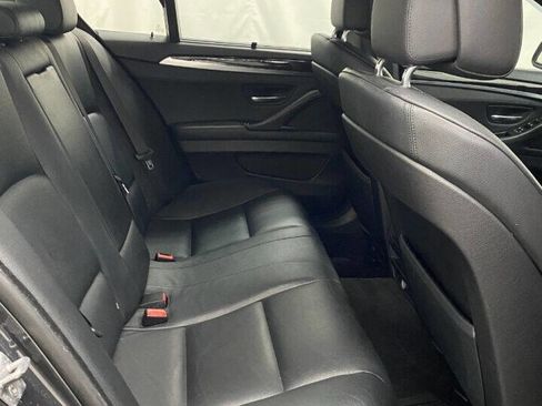 Used 2011 BMW 550i xDrive Sedan image 12