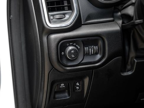 Used 2023 RAM 1500 Laramie AWD/4WD image 38