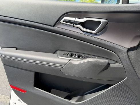 Certified 2026 Kia Sportage EX FWD image 7