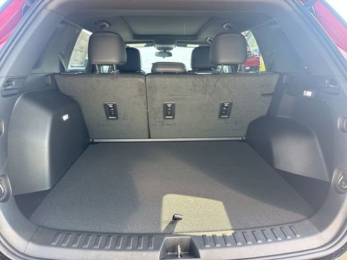 New 2026 GMC Terrain AT4 w/ LPO, Black Badging Package image 35