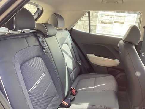 New 2026 Hyundai Venue SEL image 14