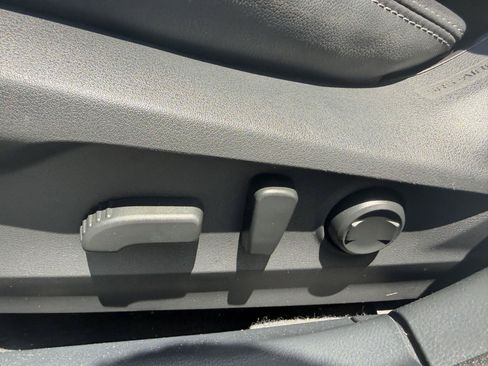 Used 2021 Subaru Outback Limited XT AWD/4WD image 9