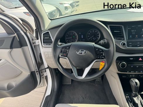 Used 2018 Hyundai Tucson SEL AWD/4WD image 16