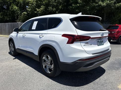 Used 2023 Hyundai Santa Fe SE FWD image 3