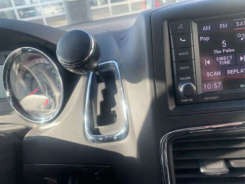 Used 2019 Dodge Grand Caravan SXT w/ Quick Order Package 29G SXT image 30