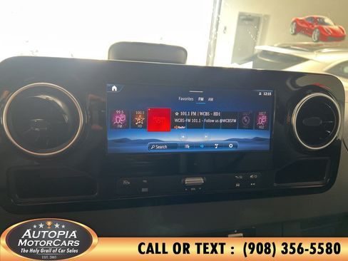 Used 2025 Mercedes-Benz Sprinter 3500 w/ Parking Package image 27