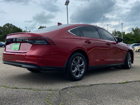 Used 2024 Honda Accord EX image 3