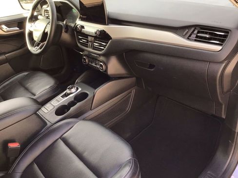 Used 2021 Ford Escape SEL w/ Technology Package image 30