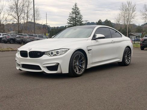 Used 2015 BMW M4 Coupe image 3