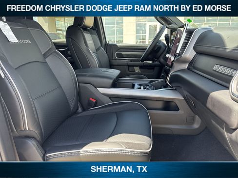 Used 2025 RAM 2500 Laramie AWD/4WD image 42