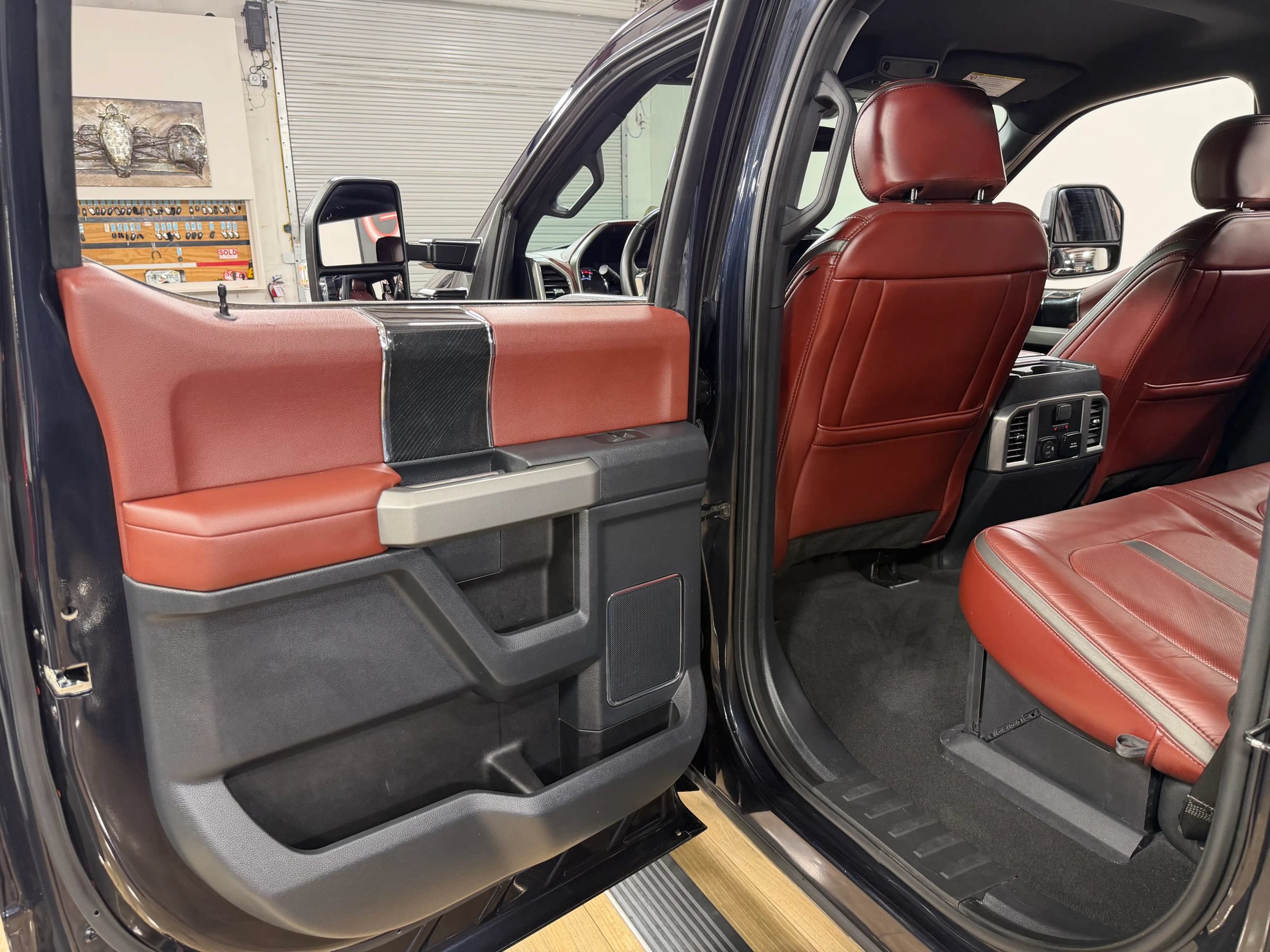 Used 2022 Ford F250 Platinum AWD/4WD image 16