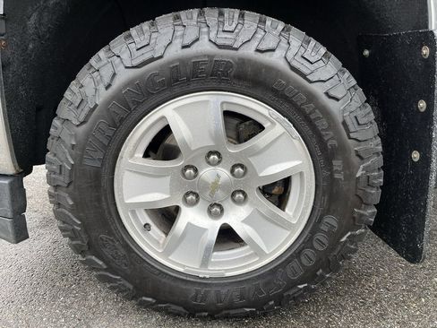Used 2018 Chevrolet Silverado 1500 LT w/ Trailering Package AWD/4WD image 35