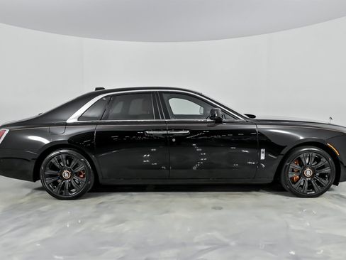 Used 2022 Rolls-Royce Ghost image 14