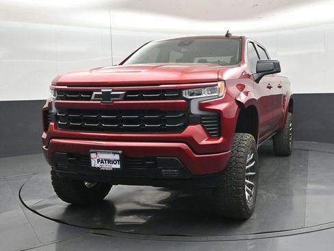 Used 2024 Chevrolet Silverado 1500 RST w/ Z71 Off-Road Package AWD/4WD image 8