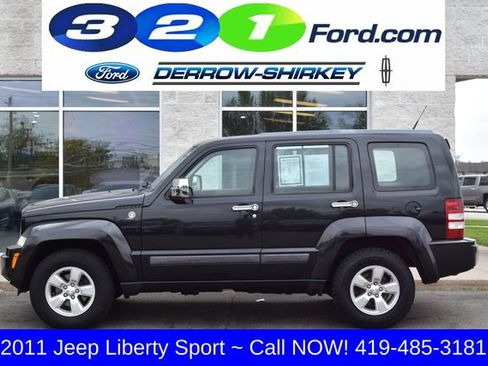 Used 2011 Jeep Liberty Sport AWD/4WD image 2