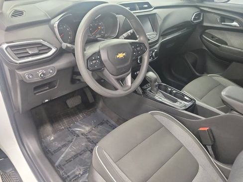 Used 2022 Chevrolet TrailBlazer LT FWD image 20