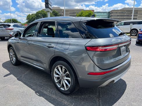 Certified 2022 Lincoln Corsair AWD w/ Premium Package image 5