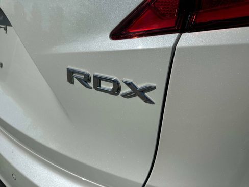 Used 2023 Acura RDX w/ Technology Package FWD image 9