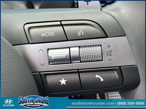Certified 2024 Hyundai Kona Limited FWD image 25